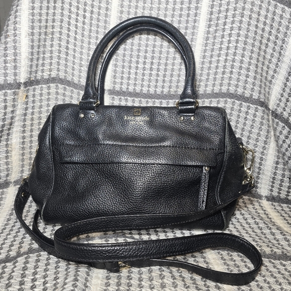 kate spade Handbags - Kate Spade black pebbled leather Hadlen Grant Park satche Zip top closure